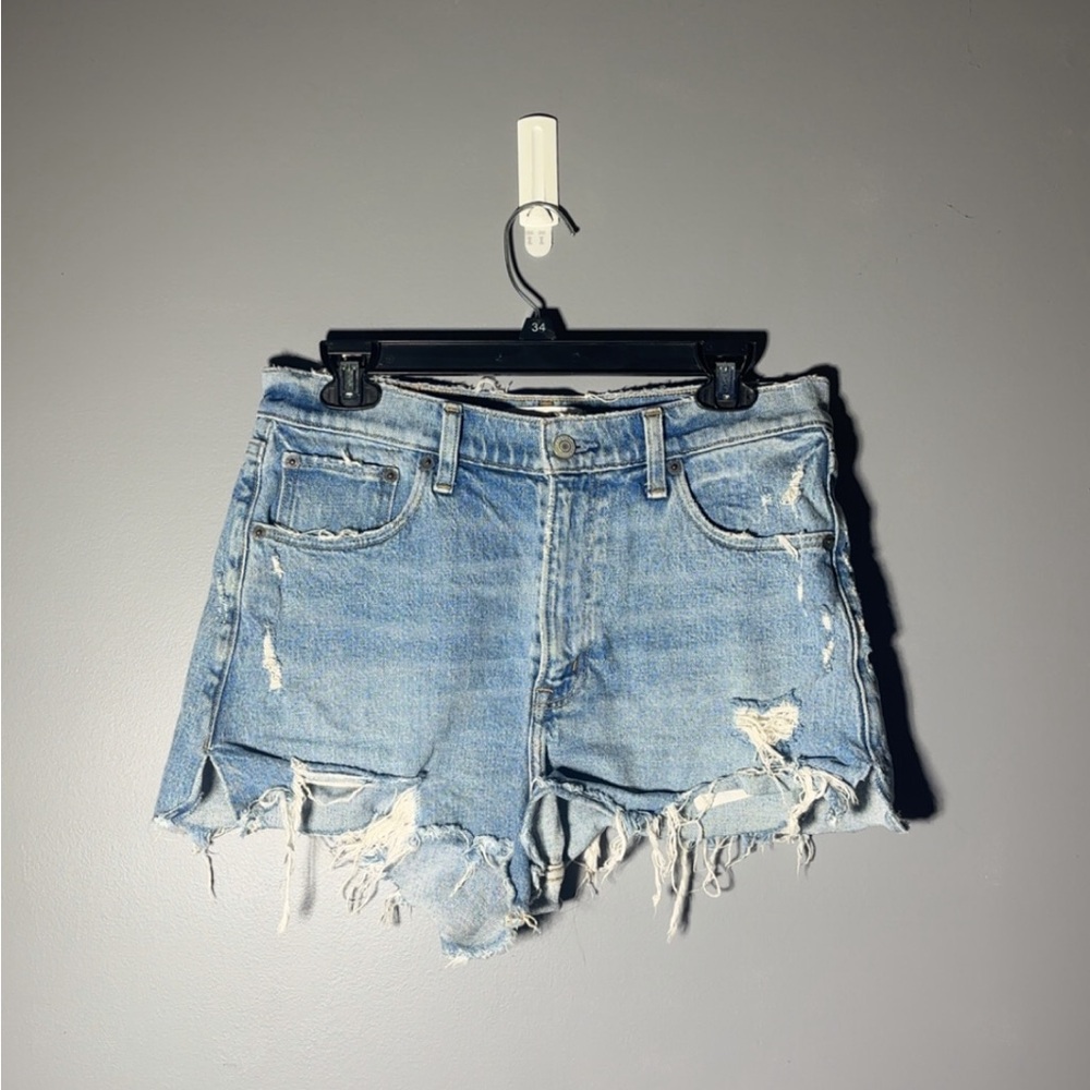 Abercrombie & Fitch The Cut Off High Rise Short Size 28